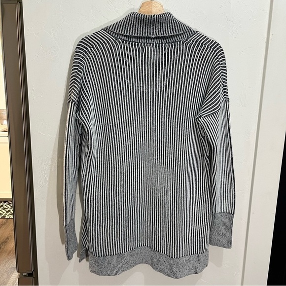 Tahari Blue & White Striped Ribbed Open Long Cardigan Medium - Picture 3 of 10